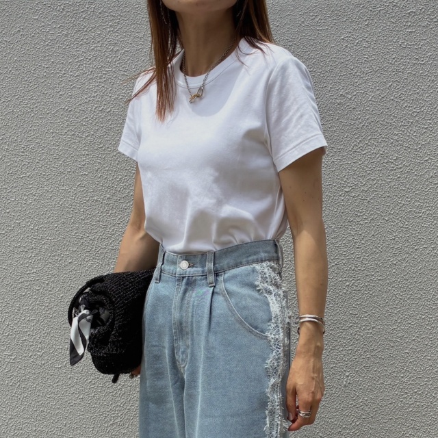 UNIQLO「クルーネックT」