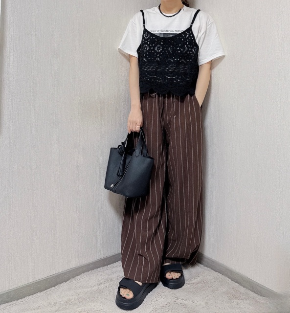 しまむら「ジャガードストライプワイドパンツ」