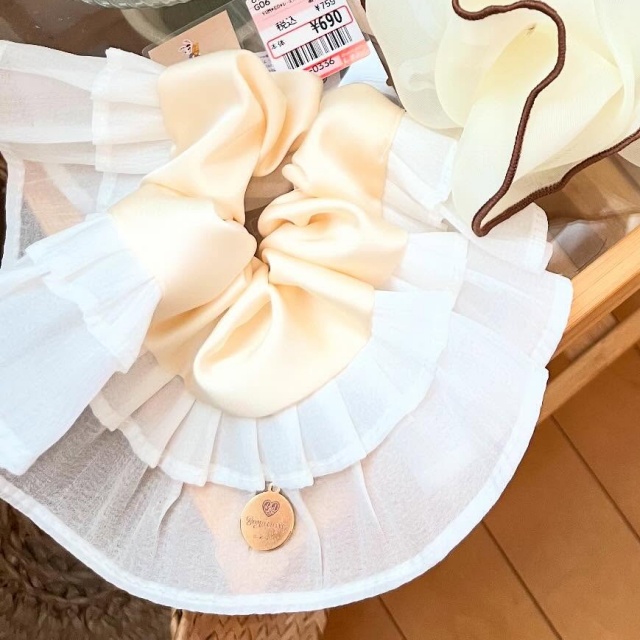しまむら「レースシュシュ」