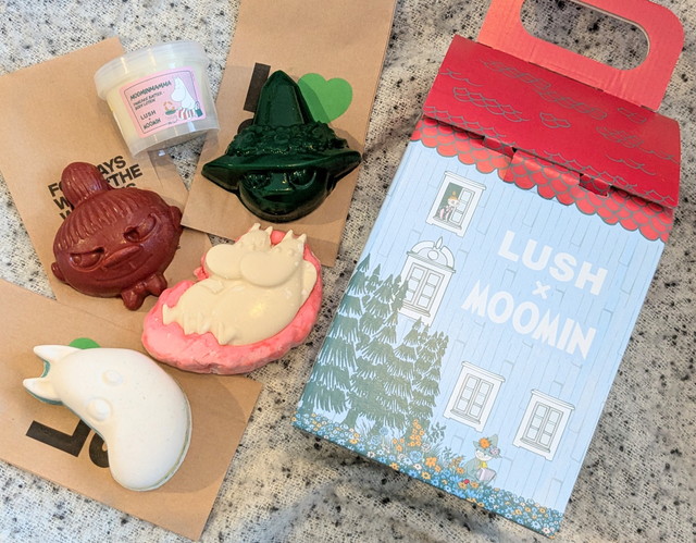 LUSH×MOOMINコラボレーション商品を並べた写真