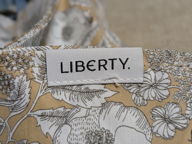 marnaのある暮らし付録のLIBERTYタグアップ写真