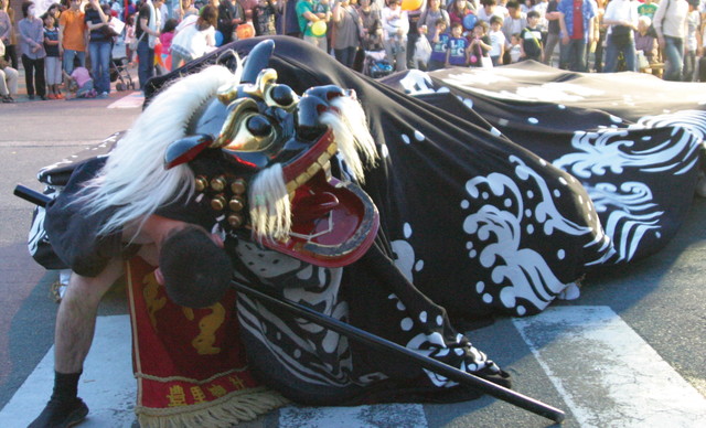 ながい黒獅子まつりの黒獅子を写した写真