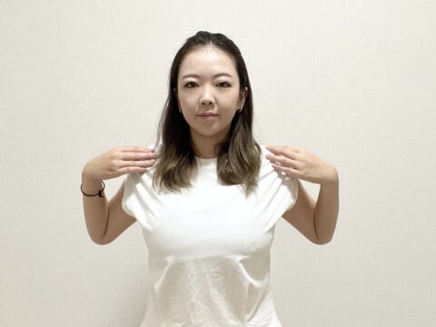 肩甲骨ほぐしストレッチ1