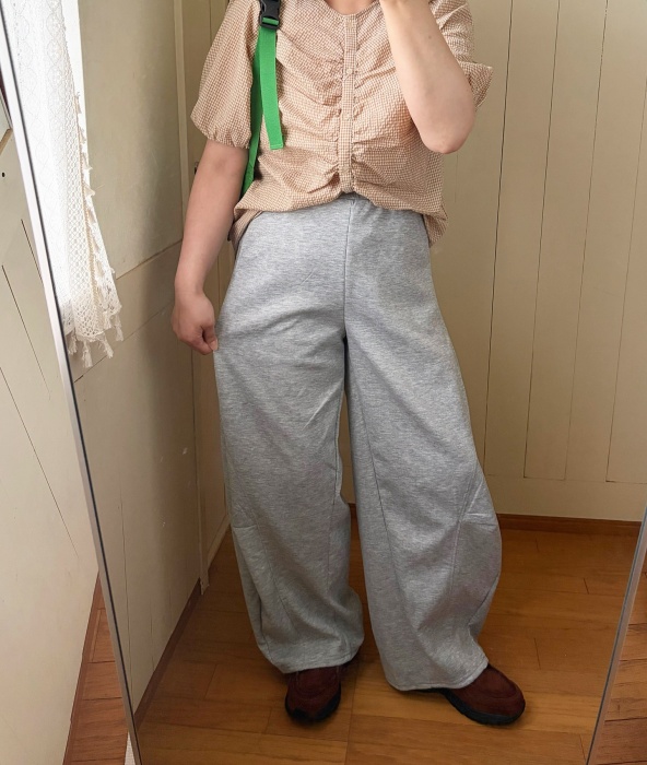 しまむら「ギャザー襟付きブラウス」