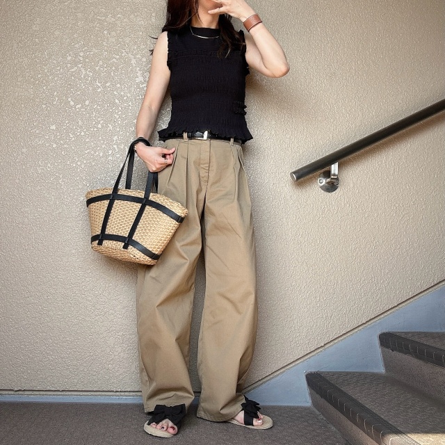 UNIQLO「シャーリングTノースリーブ」