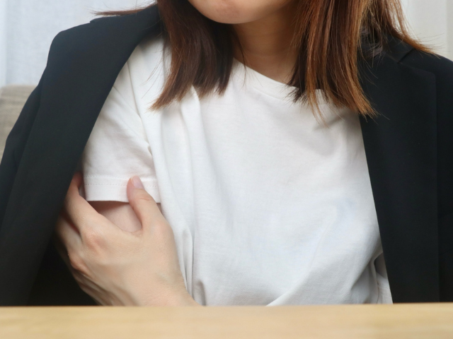 肌寒い