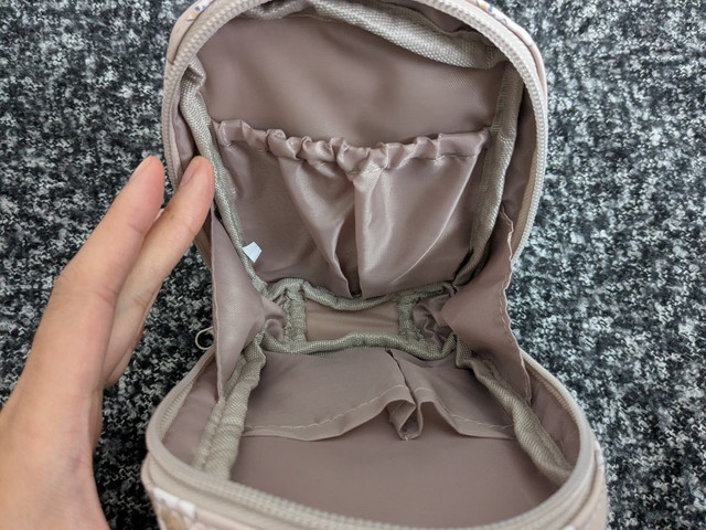 mofusandポーチのメインスペース内側のポケットの写真