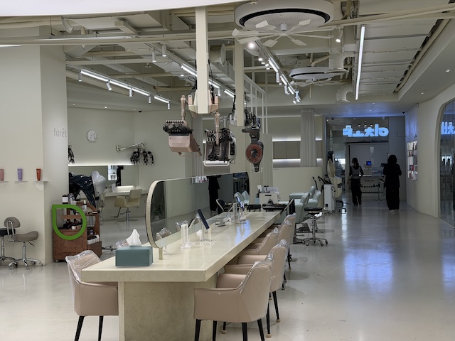 Lee Kyung Min Foret Gardenのサロン店内