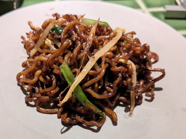 香港風黒胡椒焼きそば