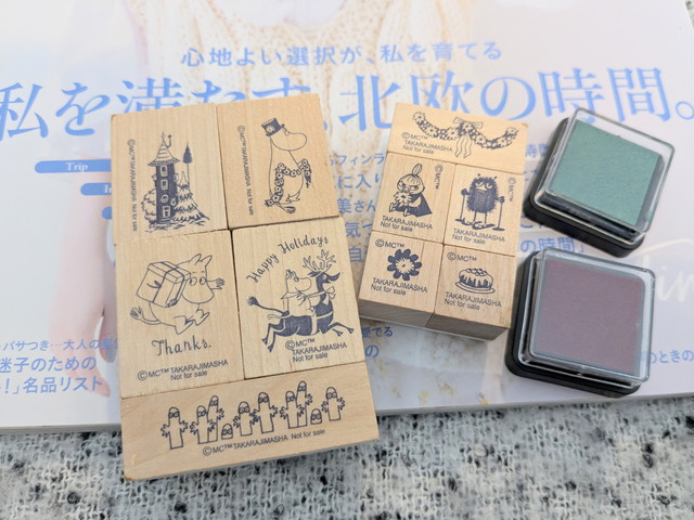 ムーミンと仲間たちの木製スタンプ10個とインク2色